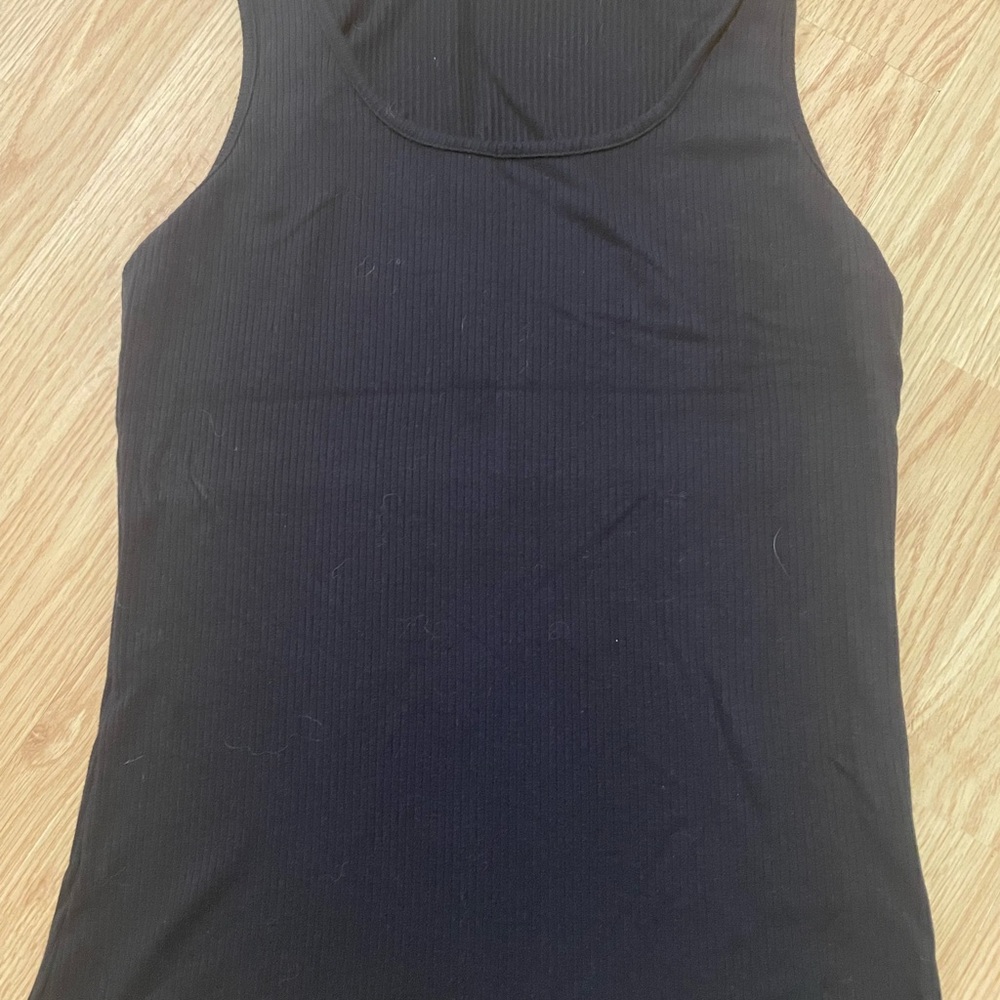 Black Ribbed Tank Top - Picture 3 of 4